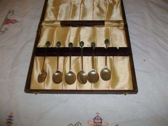 Nice boxed coffee bean spoons